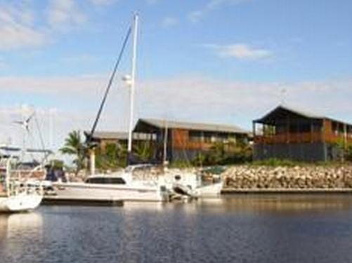 Tin Can Bay Marina Villas Екстер'єр фото